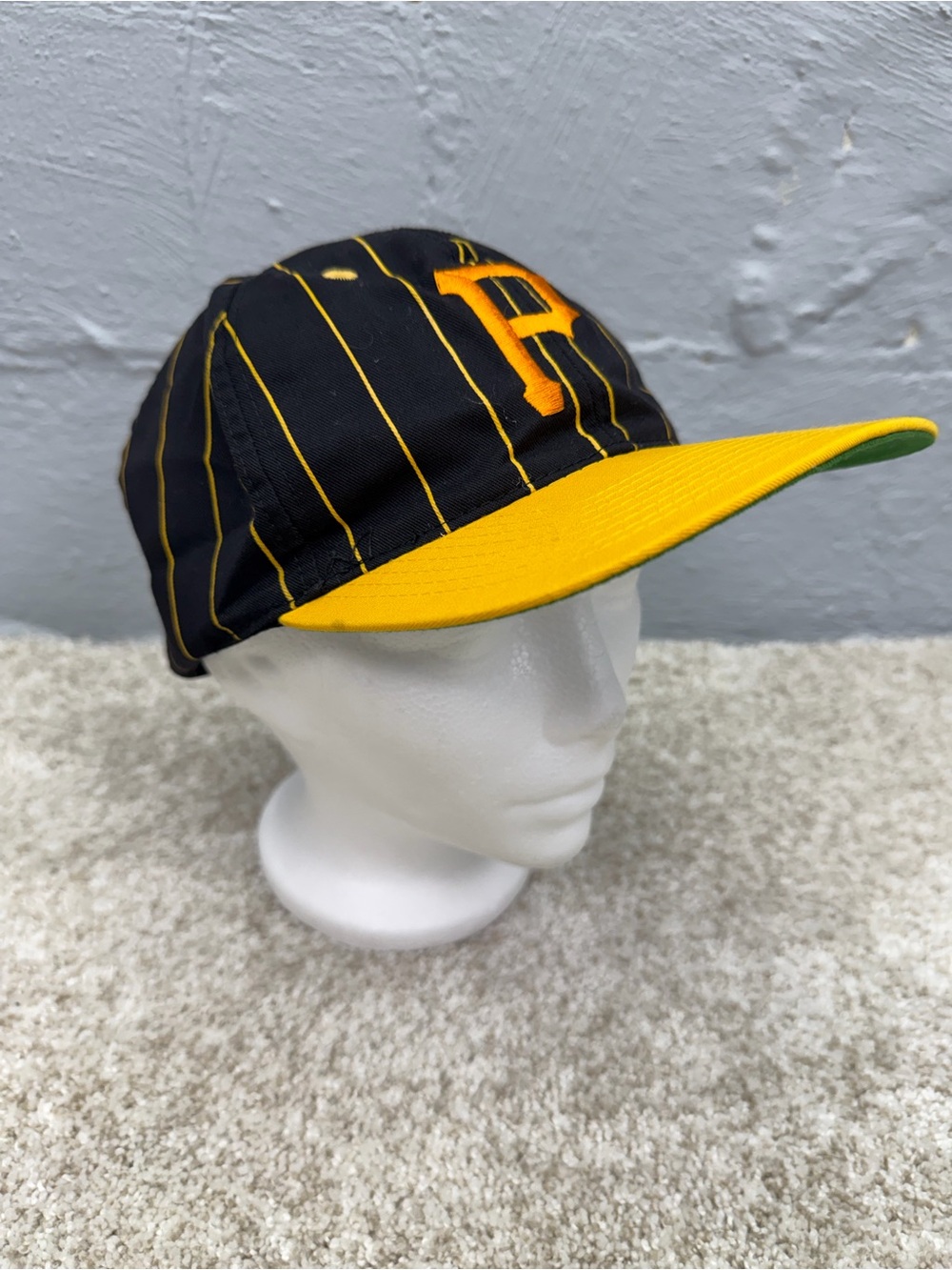 Vintage Pittsburgh Pirates Sports Specialties Pinstripe MLB Snapback Hat